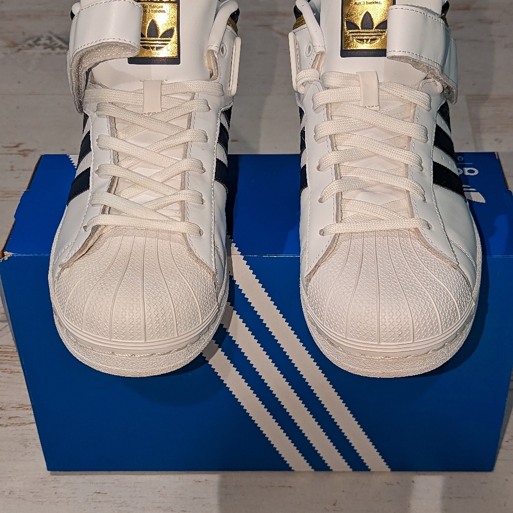 Adidas, 10, Blue & Gold